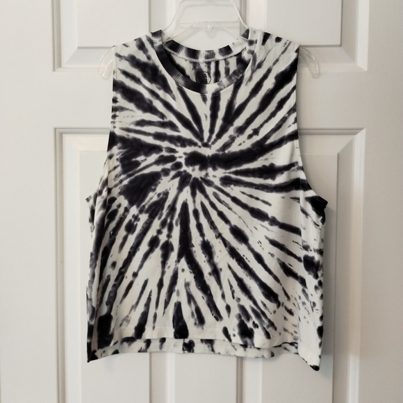 *5 for $20* Sage Collective tiedye active tank top - Picture 3 of 6